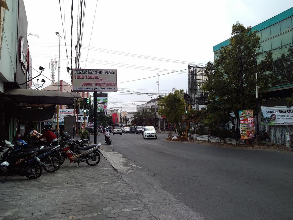 Budget Guest House Tunas Mandiri Jaya مالانغ المظهر الخارجي الصورة